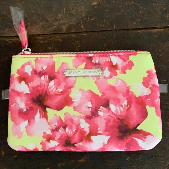 Betsey Johnson 3 Piece Cosmetic Floral Set - Picture 6 of 7